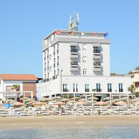 Hotel Caravel Marotta Exteriér fotografie