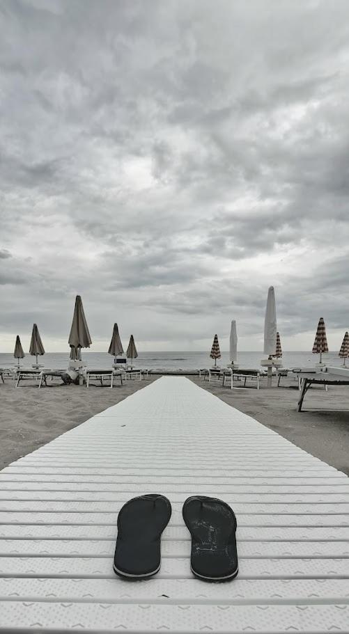 Hotel Caravel Marotta Exteriér fotografie