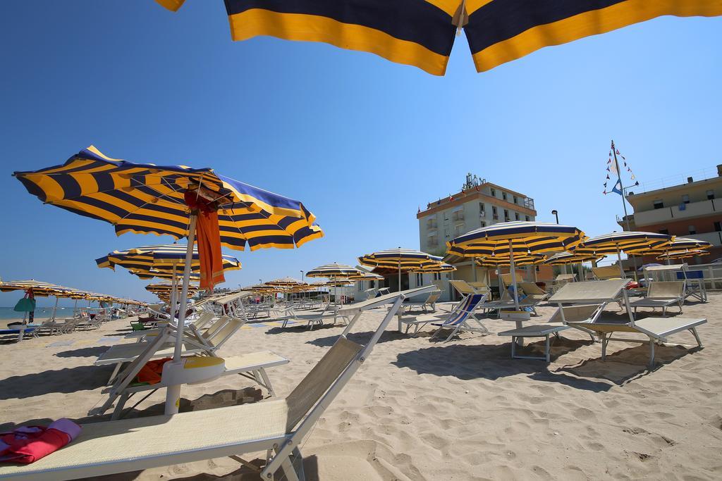 Hotel Caravel Marotta Exteriér fotografie
